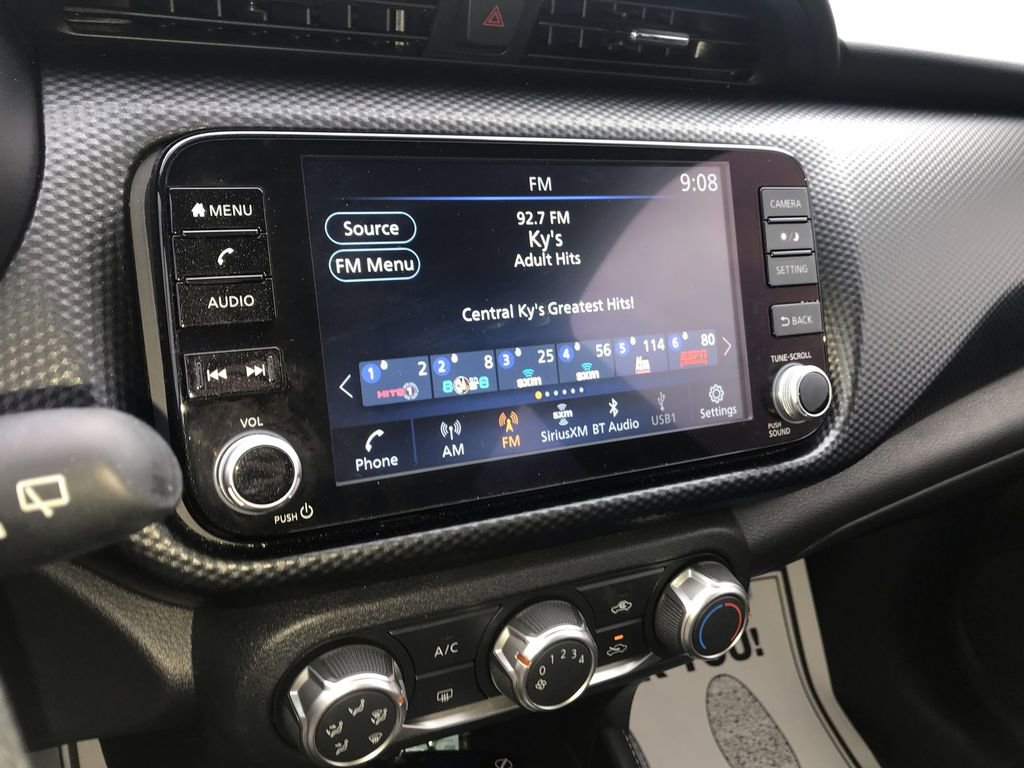 Used 2024 Nissan Kicks SV w/ Interior Electronics Package FWD image 16