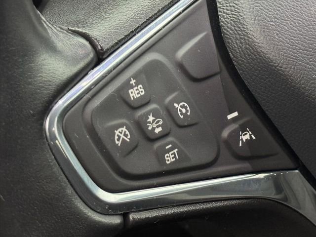 Used 2022 Chevrolet Equinox LT w/ Driver Convenience Package image 14