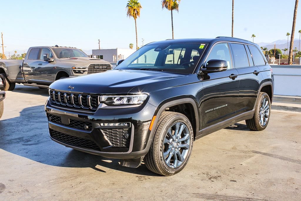 New 2026 Jeep Grand Cherokee Limited AWD/4WD image 4