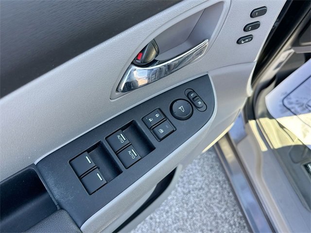 Used 2016 Honda Odyssey Touring Elite image 20