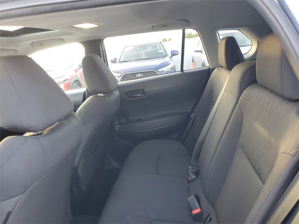Certified 2023 Toyota Corolla Cross LE image 11