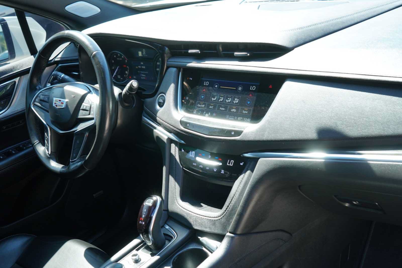 Used 2023 Cadillac XT5 Premium Luxury FWD image 25