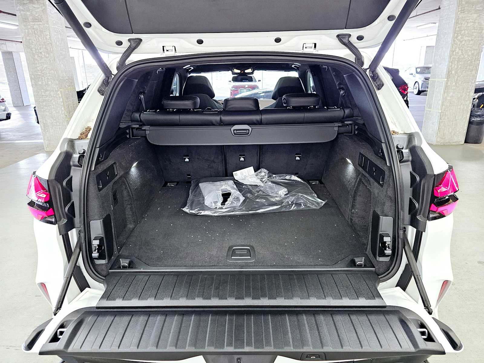 New 2025 BMW X5 M Competition w/ Executive Package image 28