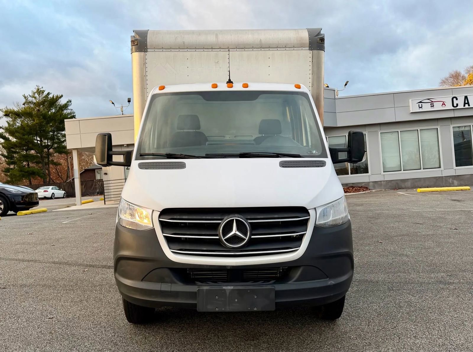 Used 2019 Mercedes-Benz Sprinter 170 image 2
