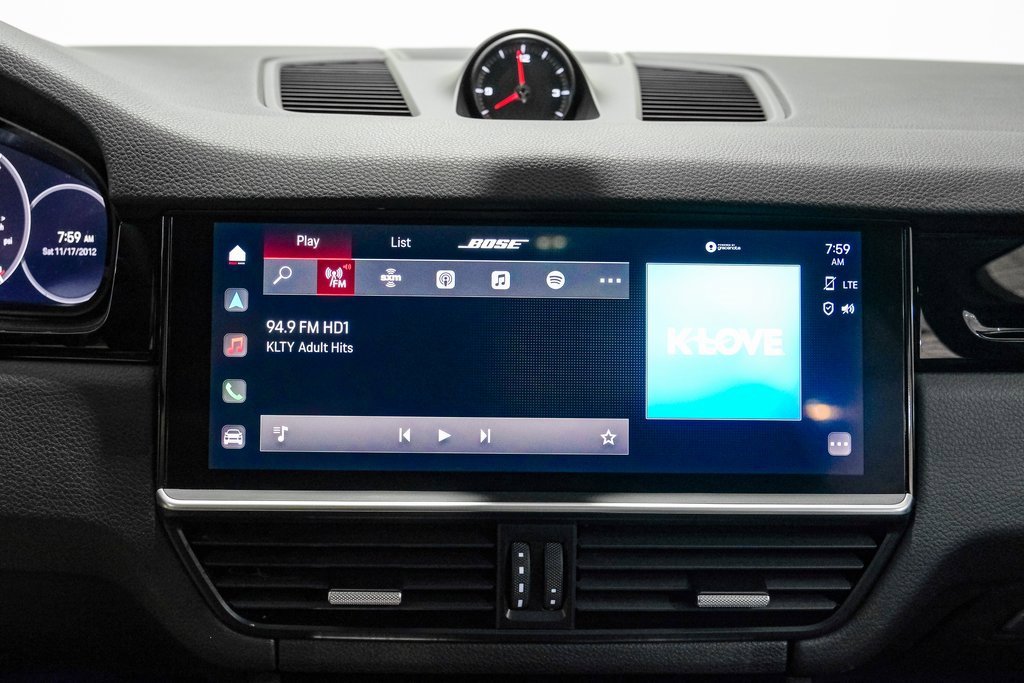 Used 2023 Porsche Cayenne image 27