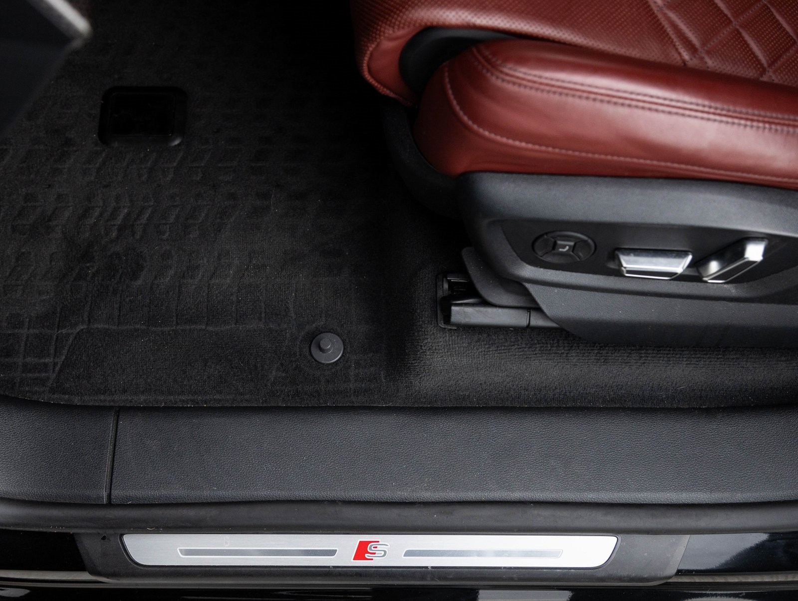 Used 2022 Audi SQ8 Prestige w/ Prestige Package image 21