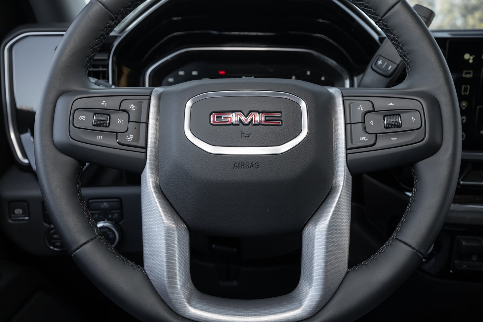 New 2024 GMC Sierra 1500 SLE w/ Preferred Package image 39