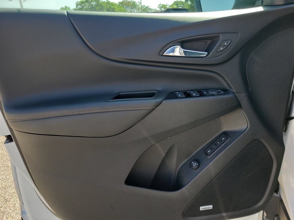 Used 2022 Chevrolet Equinox Premier AWD/4WD image 18