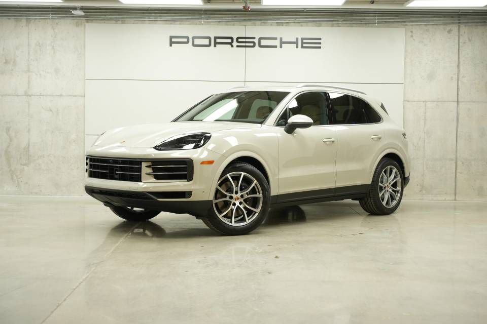 New 2026 Porsche Cayenne image 1