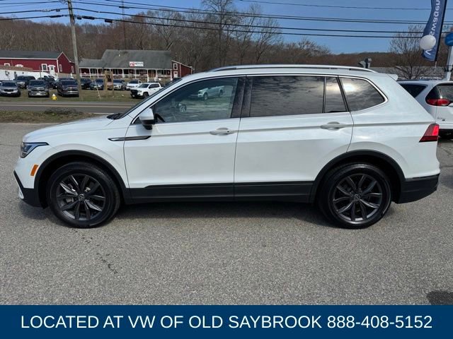 Used 2023 Volkswagen Tiguan SE w/ Panoramic Sunroof Package image 8