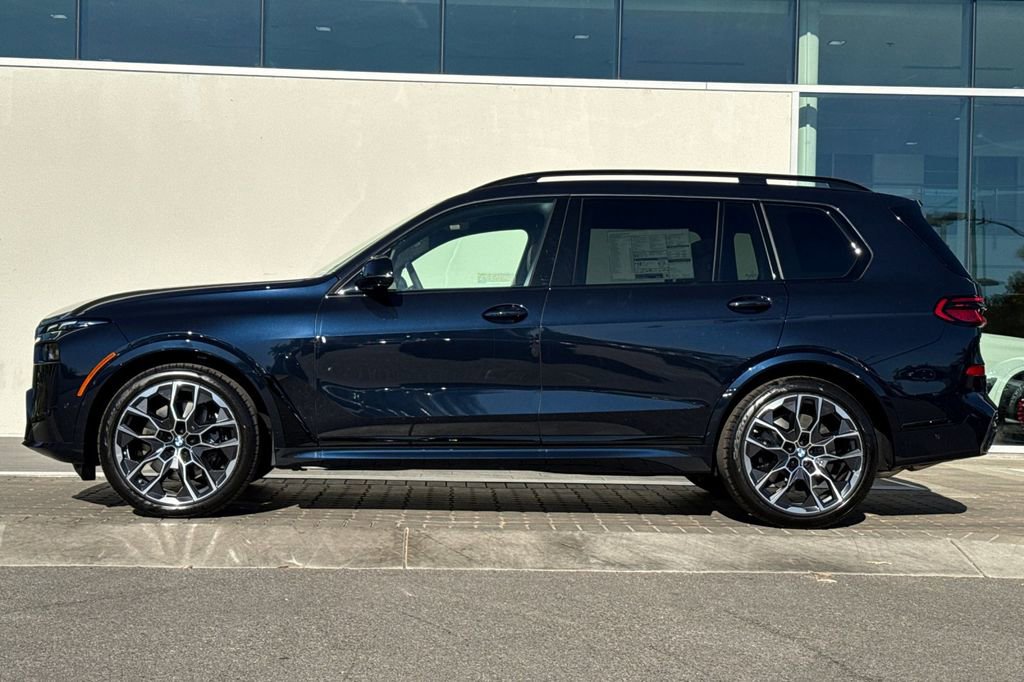 New 2026 BMW X7 M60i w/ Executive Package image 6