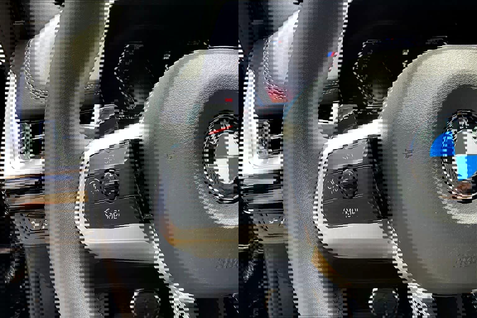 Certified 2025 BMW X1 xDrive28i w/ M Sport Package image 24