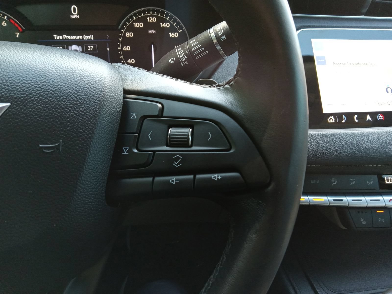 Used 2019 Cadillac XT4 Luxury w/ Cold Weather Package AWD/4WD image 22