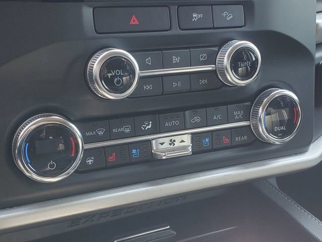 Used 2022 Ford Expedition Max XLT AWD/4WD image 22