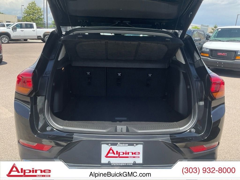 Used 2023 Buick Encore GX Essence w/ Experience Buick Package FWD image 20