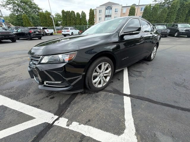 Used 2018 Chevrolet Impala LT w/ Sunroof and Spoiler Package FWD image 3