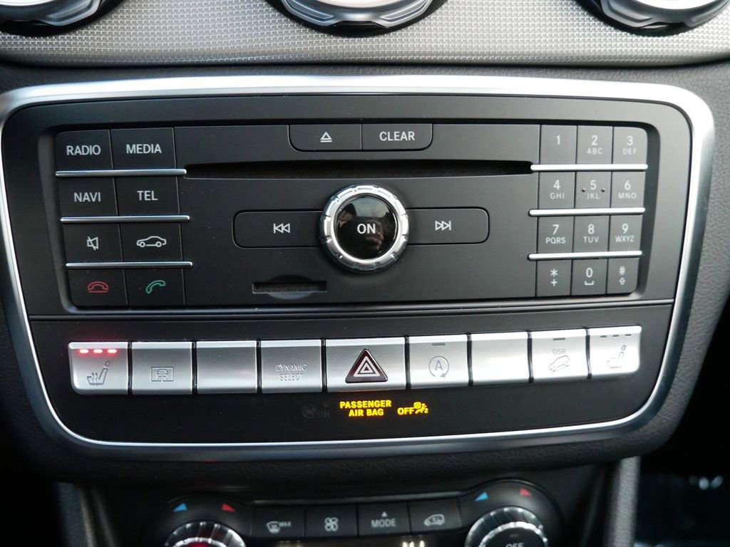 Used 2020 Mercedes-Benz GLA 250 4MATIC image 22