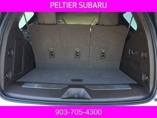 Used 2021 GMC Yukon Denali w/ Denali Premium Package image 4