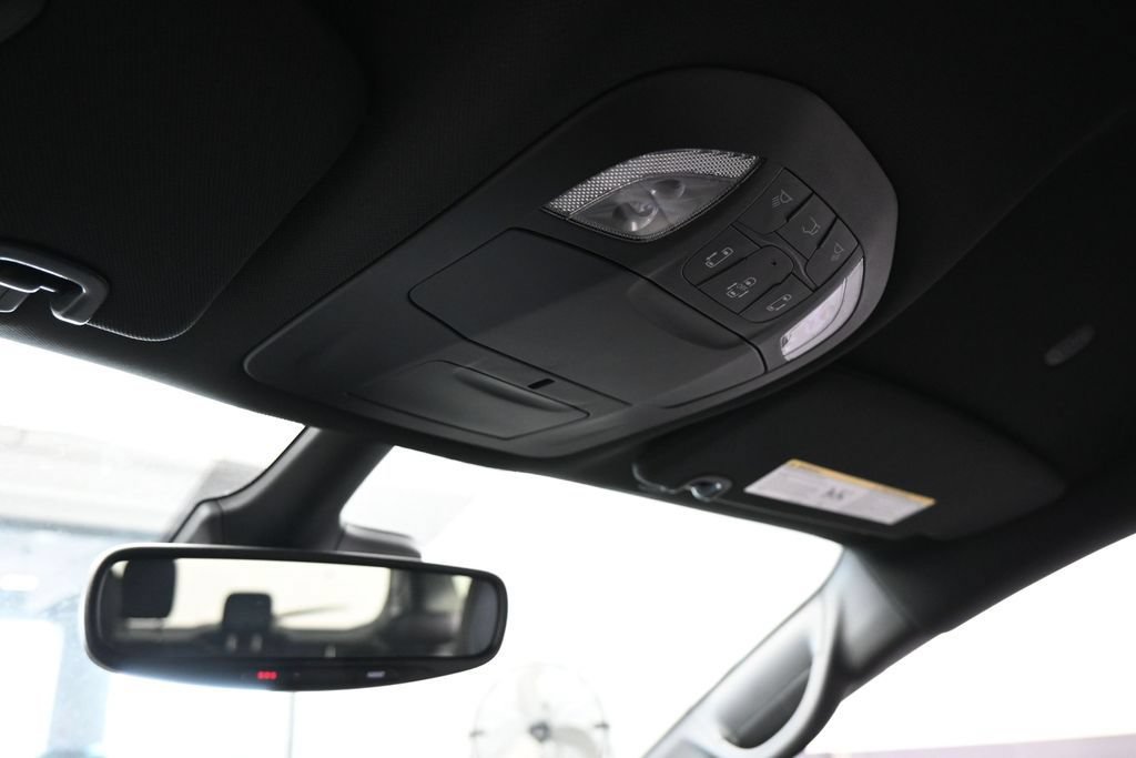 Used 2025 Chrysler Pacifica Select FWD image 20
