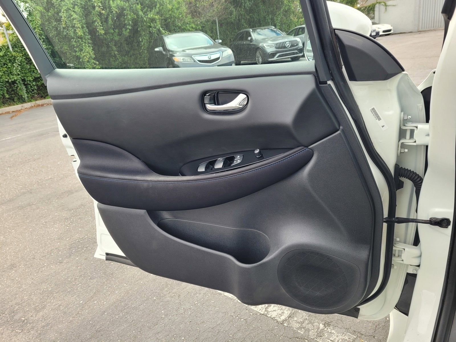 Used 2020 Nissan Leaf SV Plus w/ SV Plus Technology Package image 15