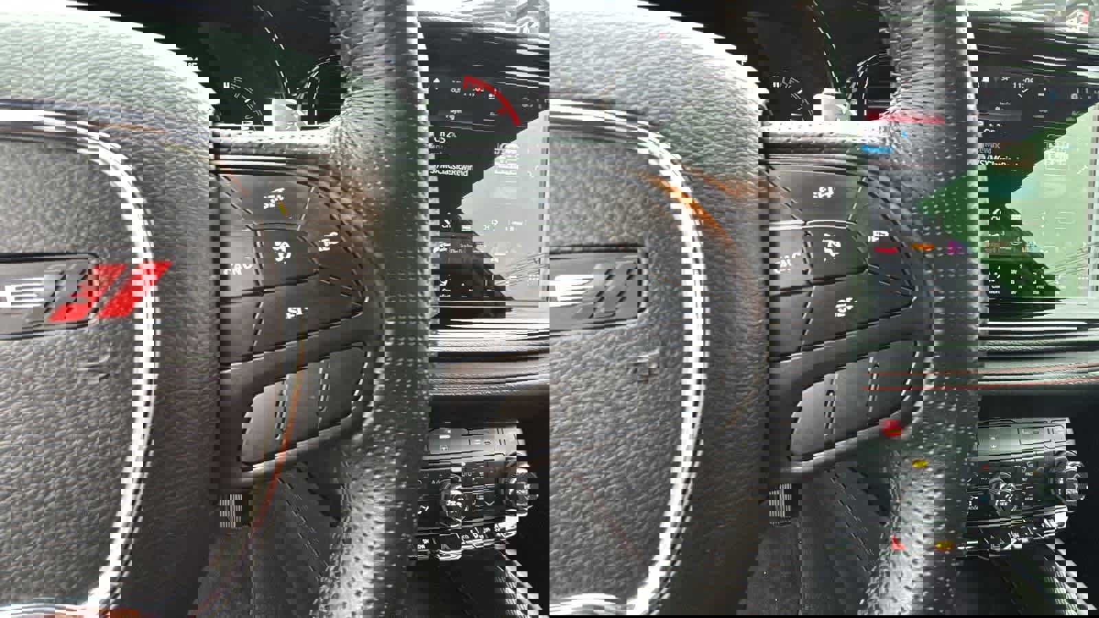 Used 2024 Dodge Durango R/T w/ Blacktop Package image 17