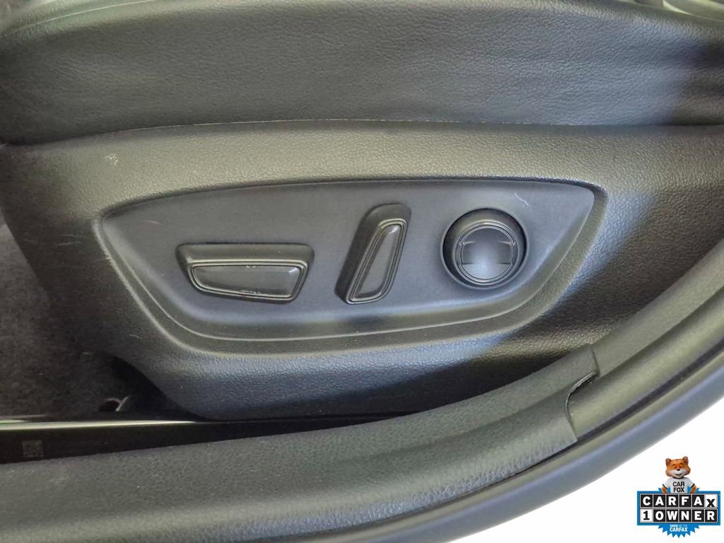 Used 2019 Toyota Camry SE FWD image 15