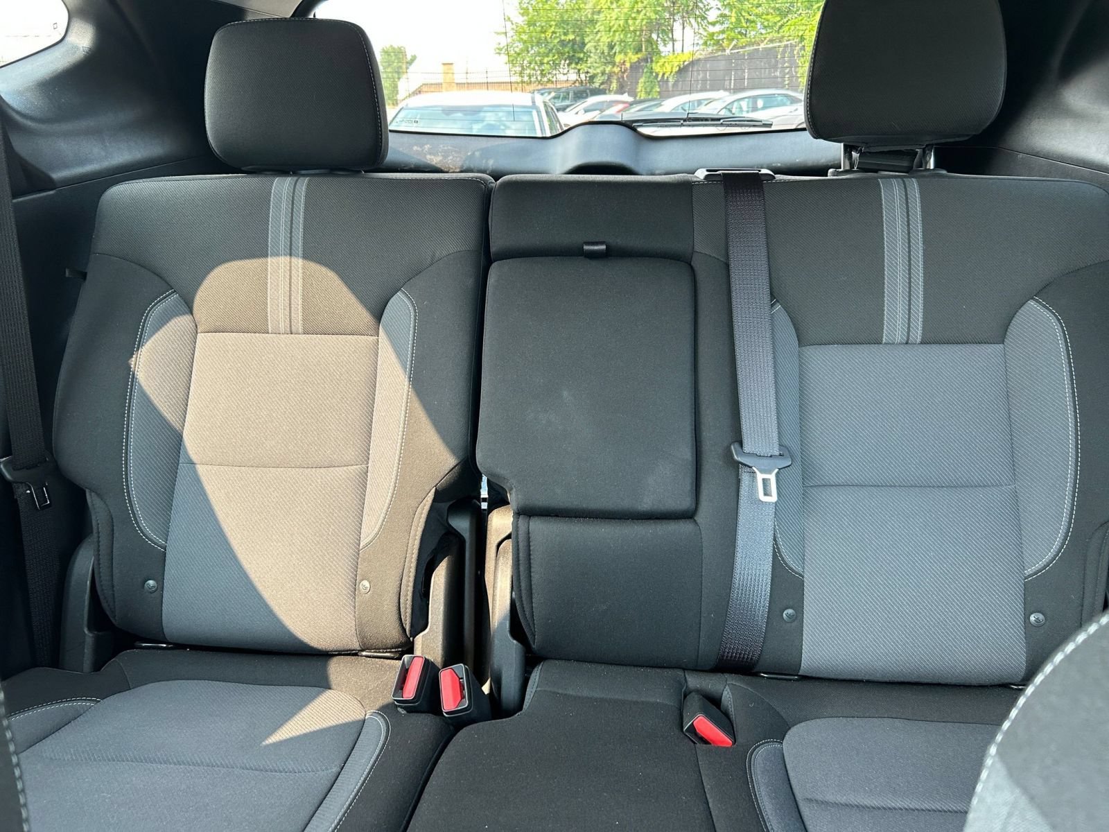 Used 2025 Chevrolet Blazer LT FWD image 32