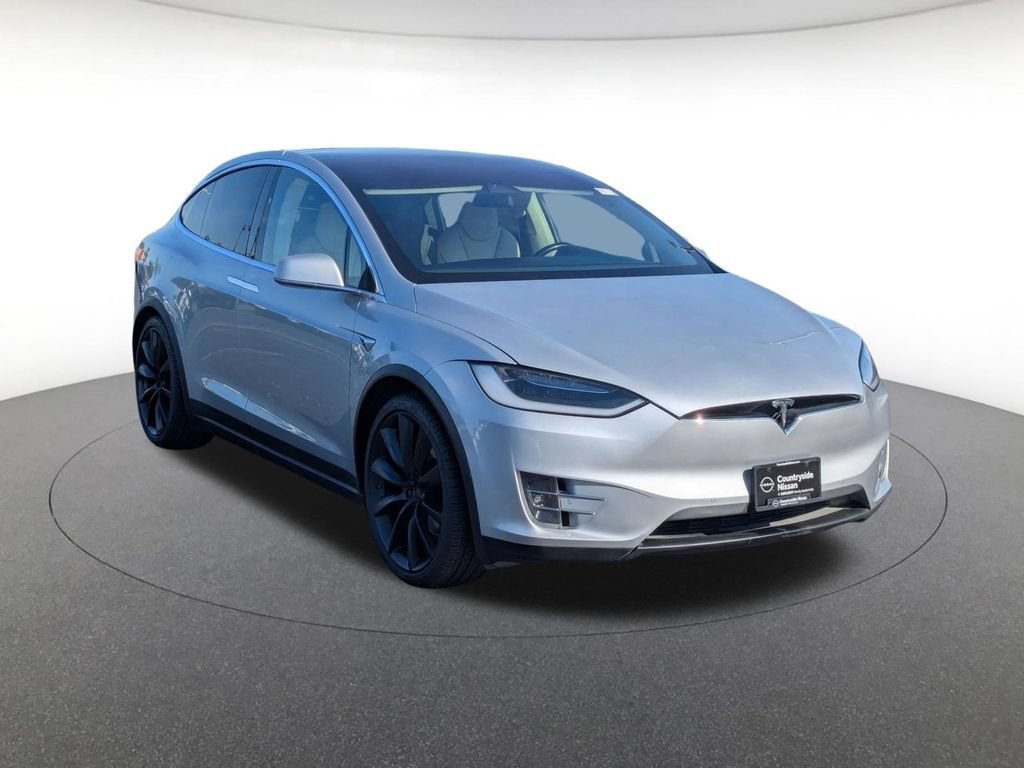 Used 2018 Tesla Model X 75D AWD/4WD image 3