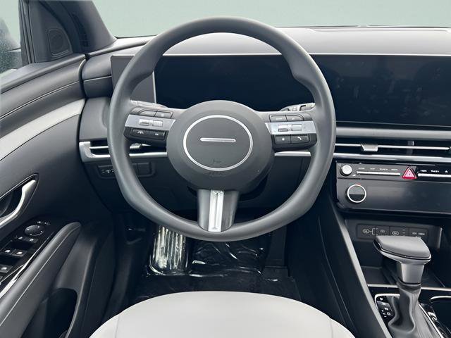 Certified 2025 Hyundai Santa Cruz SEL image 13