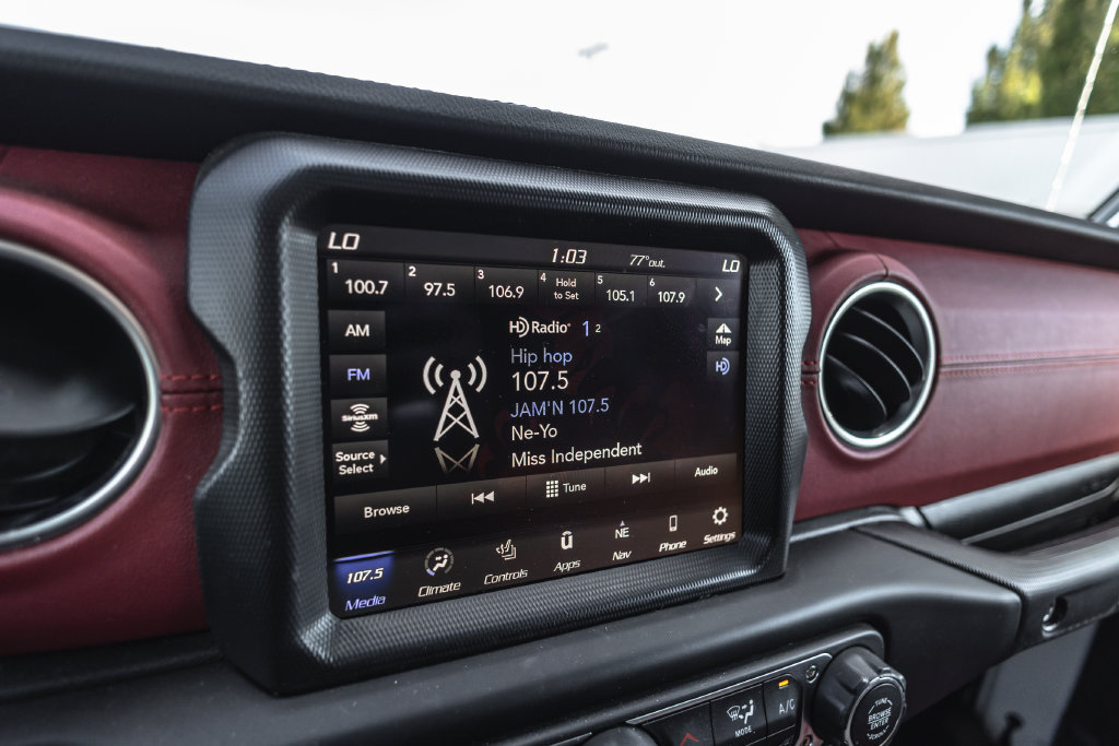 Used 2023 Jeep Wrangler Unlimited Rubicon 4xe AWD/4WD image 12