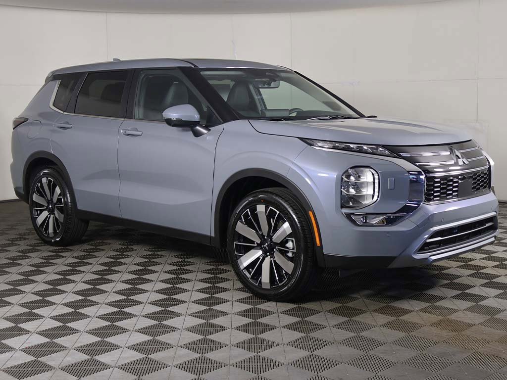 New 2025 Mitsubishi Outlander SE image 54