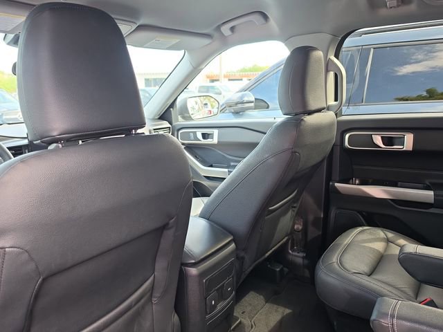 Used 2023 Ford Explorer XLT RWD image 12