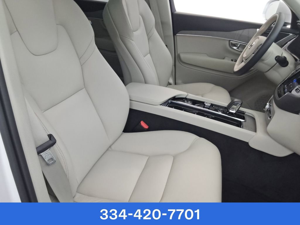 New 2025 Volvo XC90 T8 Plus w/ Protection Package Premier image 16