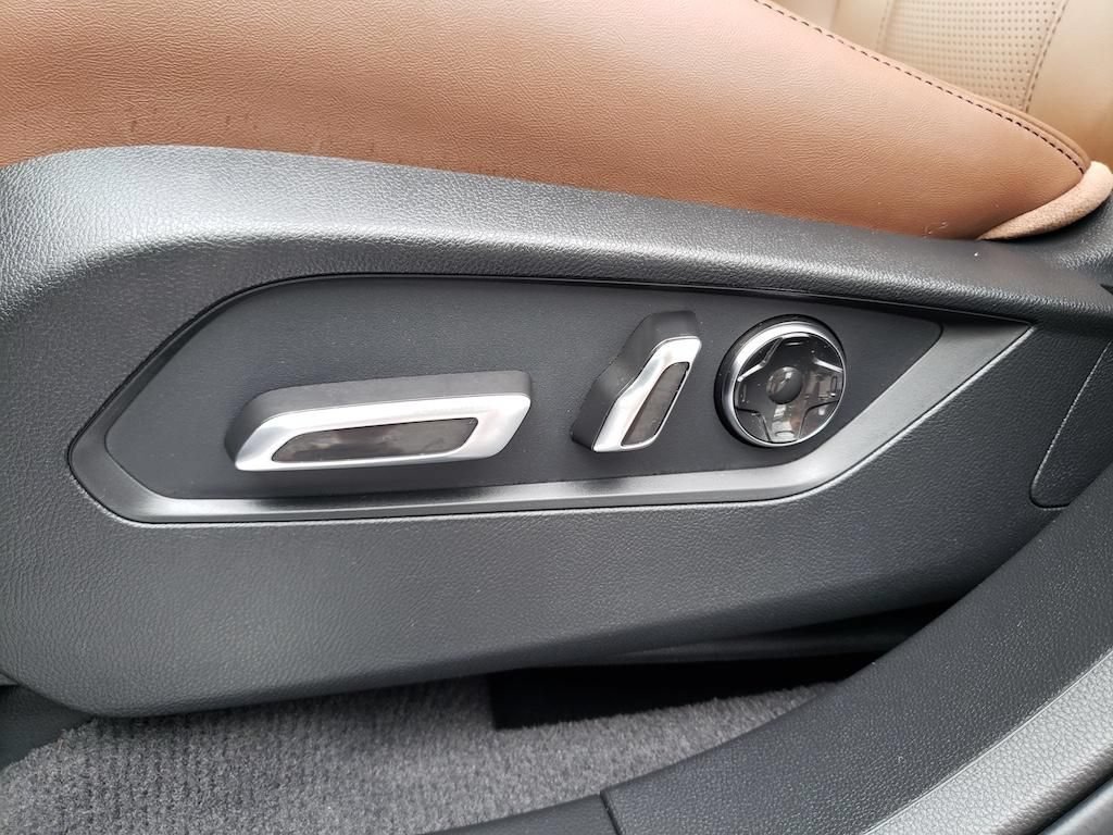 Used 2025 Acura RDX w/ Technology Package AWD/4WD image 18