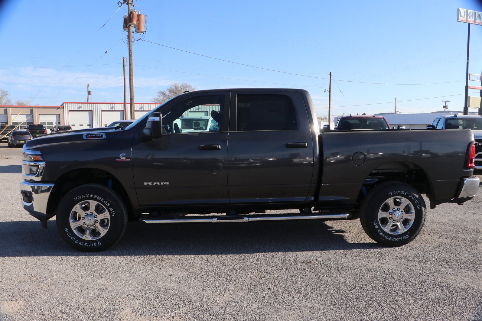 New 2026 RAM 2500 Big Horn AWD/4WD image 4