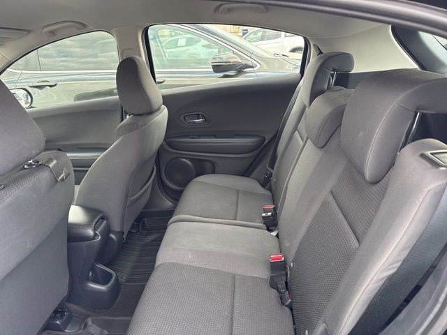 Used 2019 Honda HR-V LX image 10