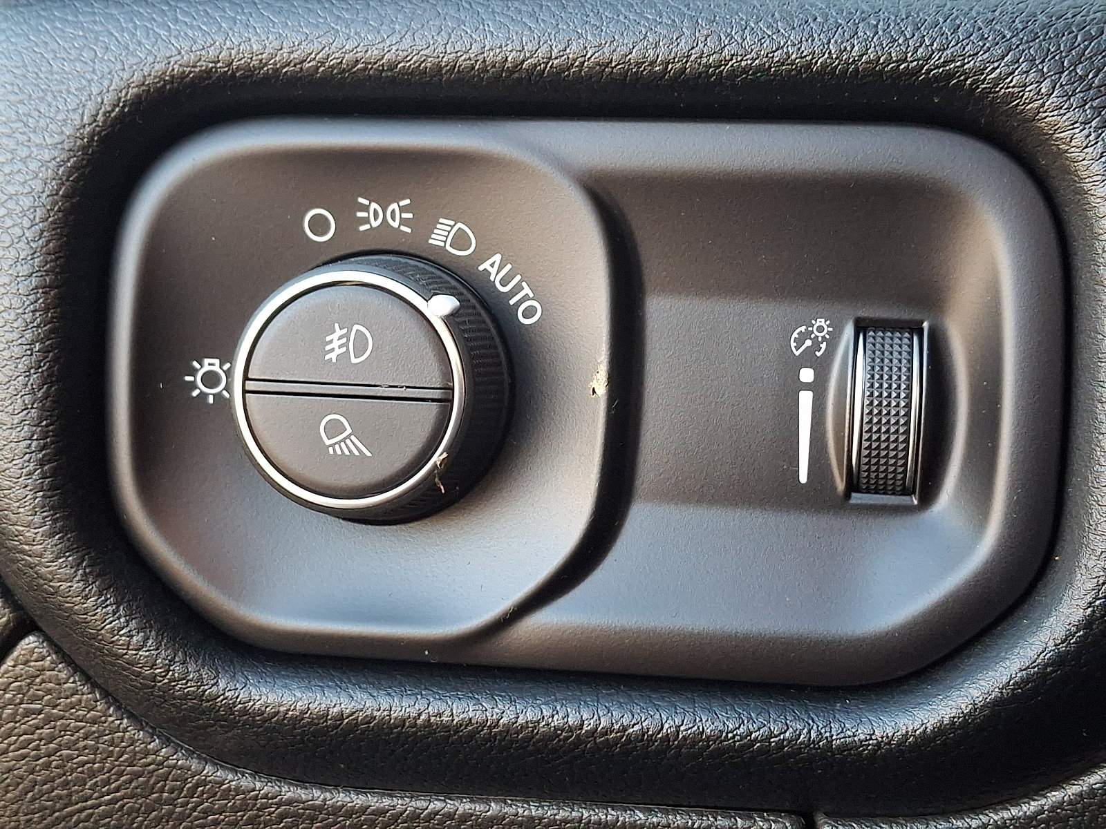Used 2022 RAM 1500 Big Horn AWD/4WD image 23