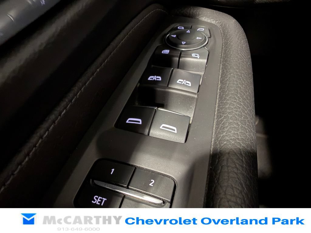 Used 2024 GMC Yukon Denali AWD/4WD image 16