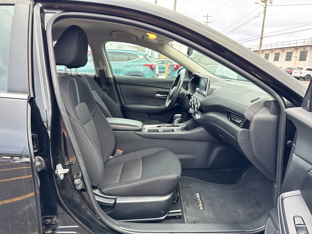 Used 2022 Nissan Sentra SV w/ All-Weather Package image 32