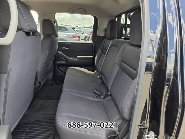 Used 2024 Nissan Frontier SV w/ Hardbody Edition AWD/4WD image 12