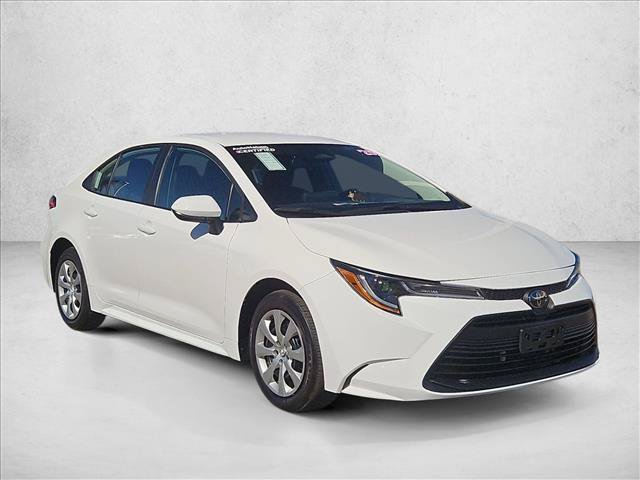 Used 2025 Toyota Corolla LE FWD image 3