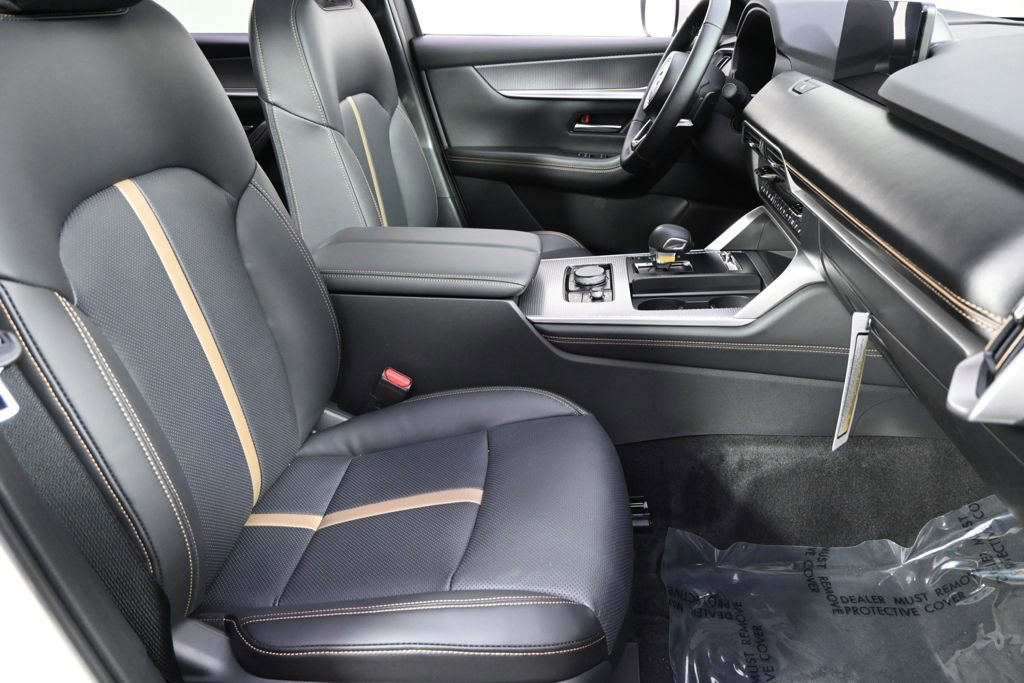 New 2026 MAZDA CX-90 3.3 Turbo w/ Premium Plus Pkg image 16