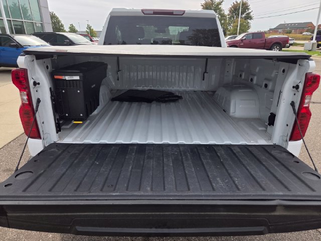 Used 2026 Chevrolet Silverado 1500 LT AWD/4WD image 9