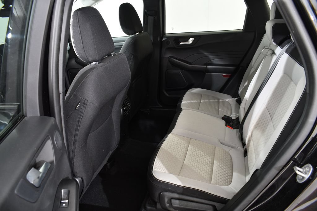 Used 2023 Ford Escape Active w/ Tech Pack #2 AWD/4WD image 16