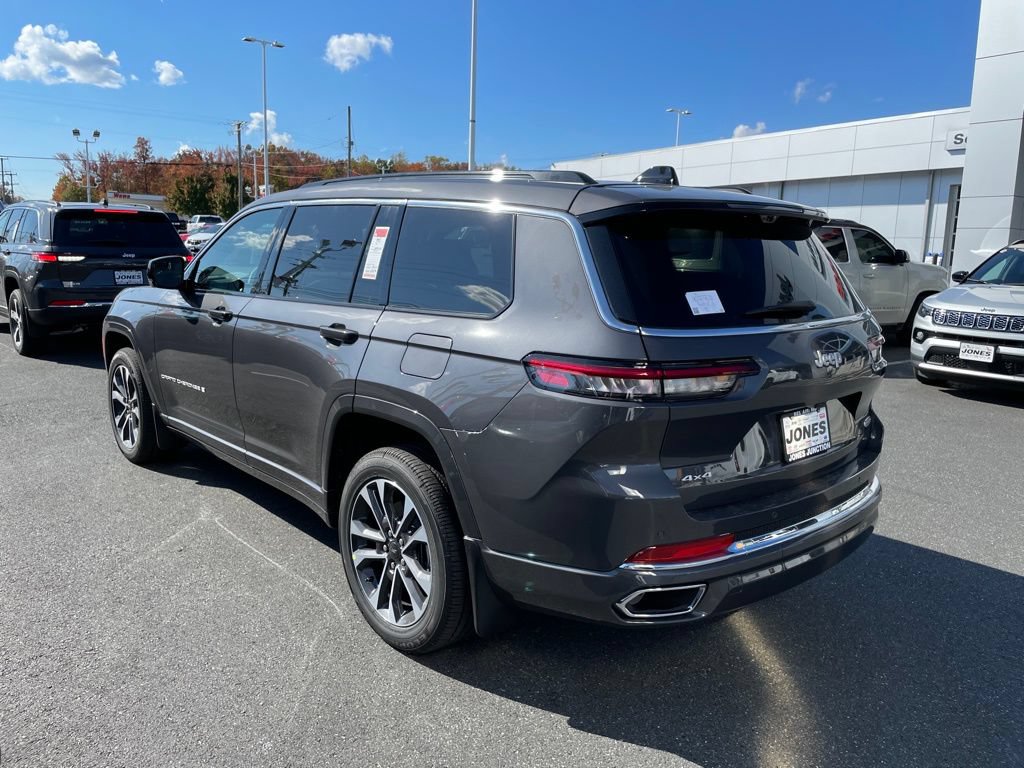New 2025 Jeep Grand Cherokee L Overland w/ Advanced Protech Group III AWD/4WD image 4