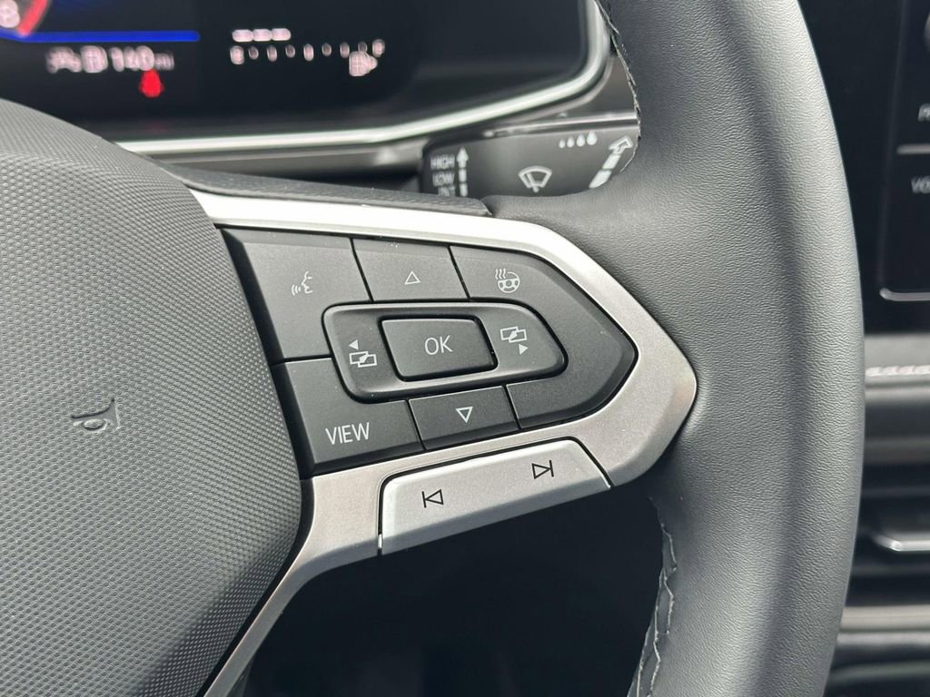 New 2026 Volkswagen Taos SE image 18