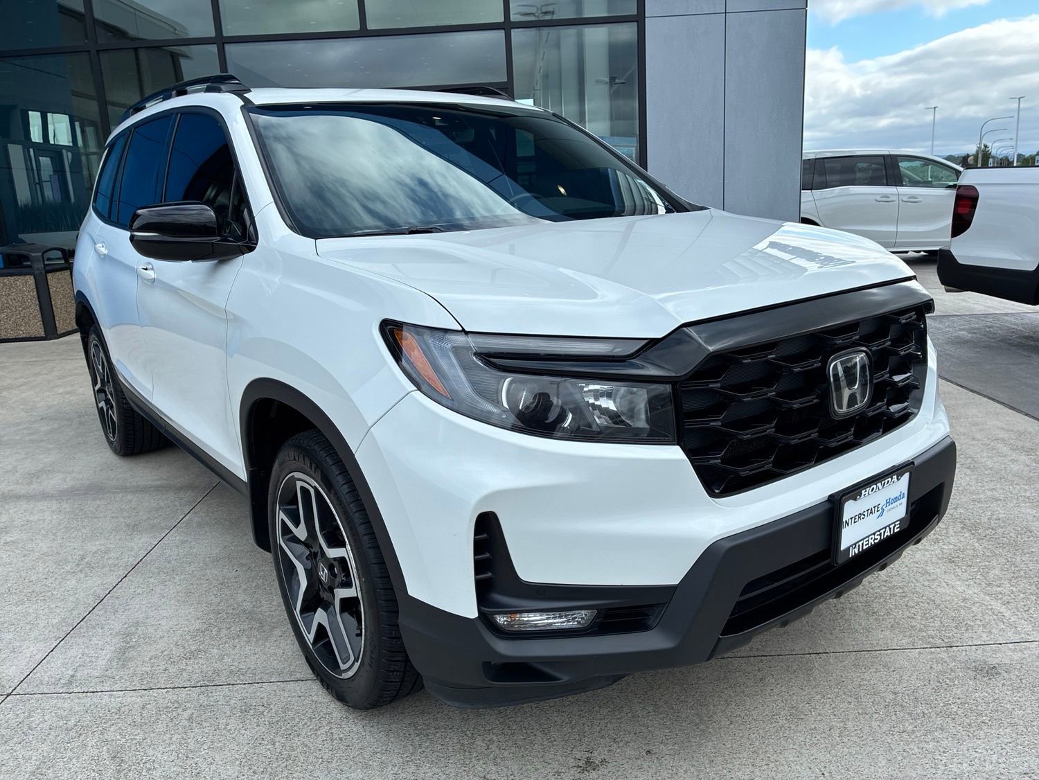 Used 2022 Honda Passport Elite image 3