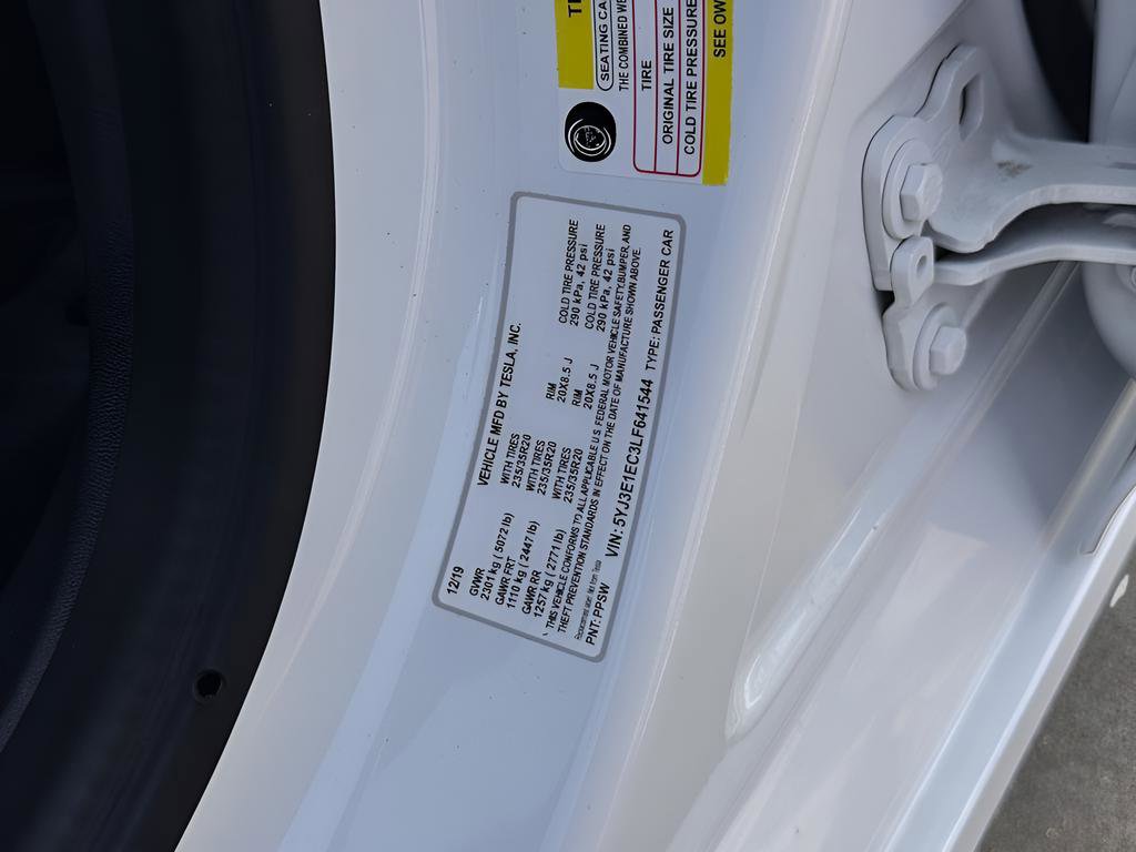 Used 2020 Tesla Model 3 Performance image 24