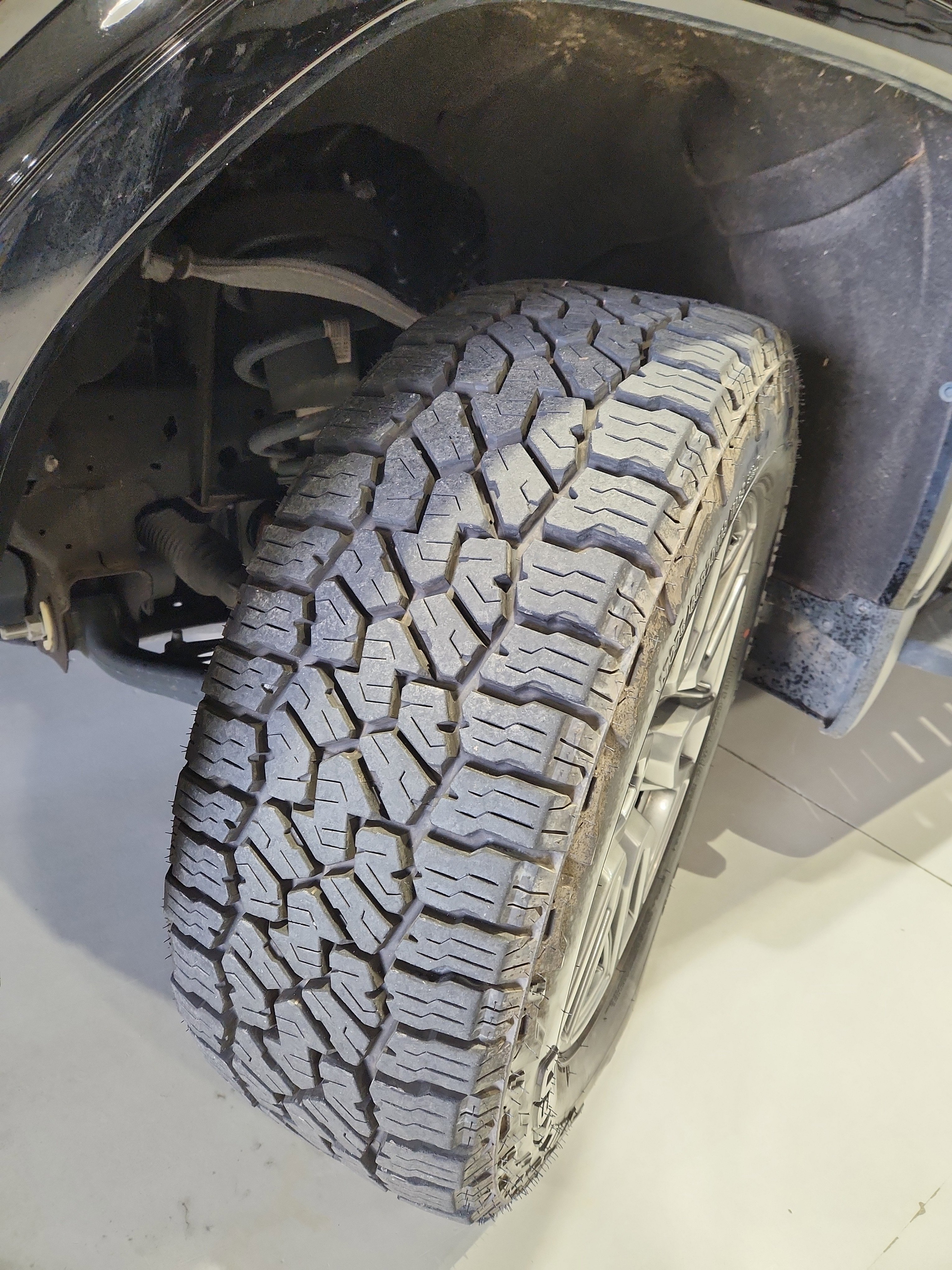 Certified 2022 GMC Sierra 1500 AT4 w/ AT4 Premium Package image 22