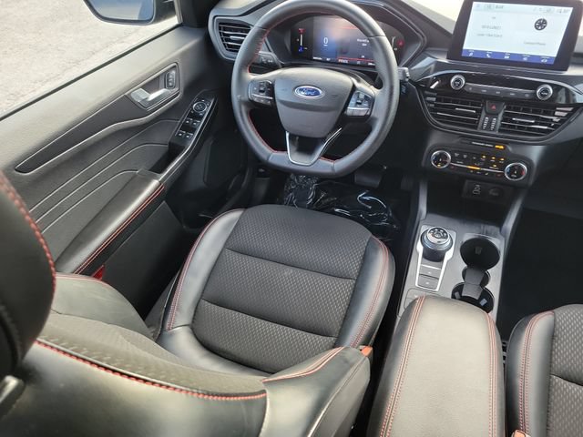 Certified 2025 Ford Escape ST-Line Select AWD/4WD image 15